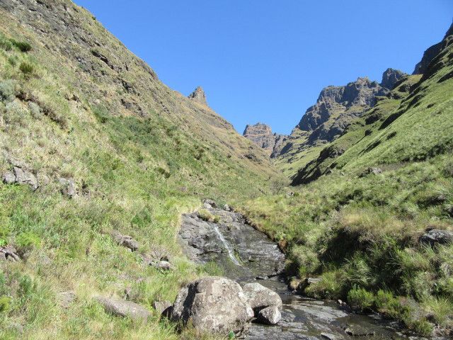 Mlambonja Pass